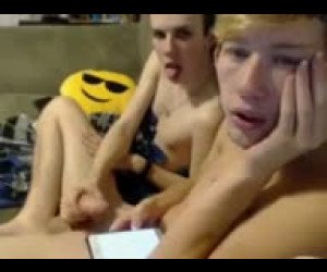 Amateur Porn: cute twinks webcam